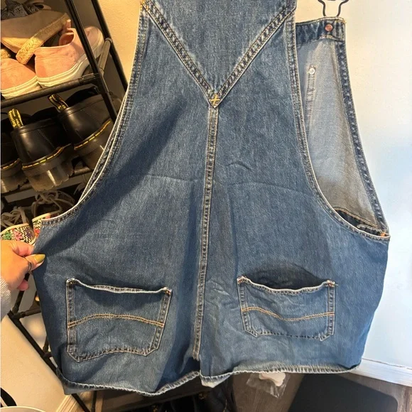 Old Navy Classic Blue Denim Overalls Shorts - Picture 5 of 8